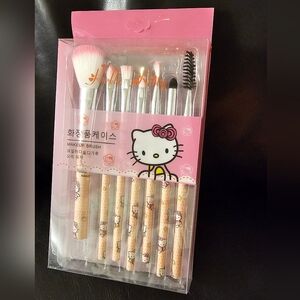 Hello Kitty 7 Pieces Makeup Cosmetic Brush Set Foundation, Concealer Lip NWT